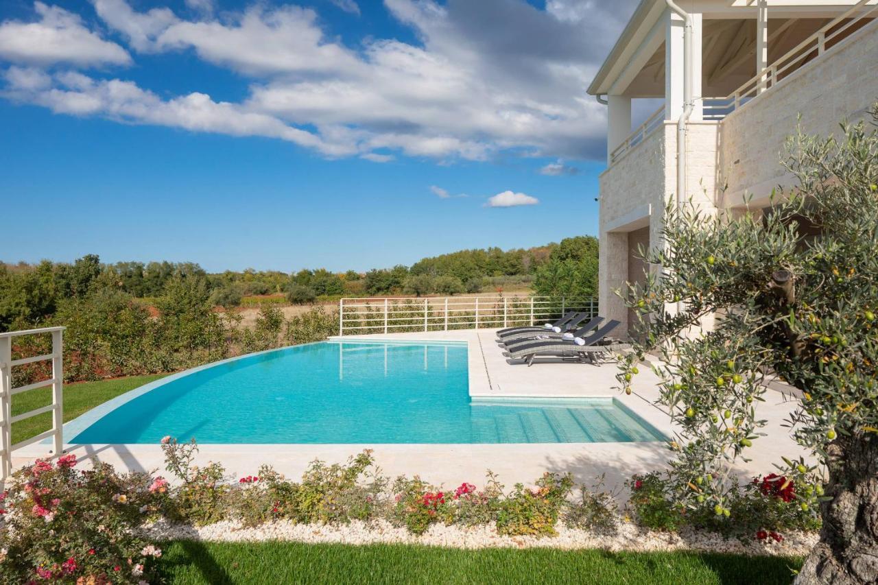 Villa Blanche By Ilc Brtonigla Kültér fotó
